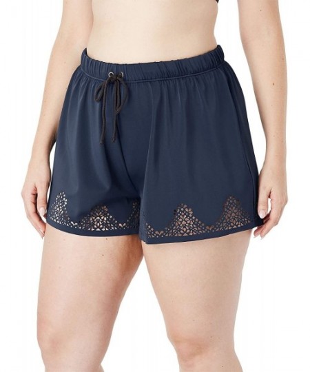 Bottoms Women's Plus Size Laser-Cut Swim Short - Navy (2103) - C318M6Y9II5